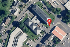 Luftbild mit Markierung für den GPS-Referenzpunkt in Prüm